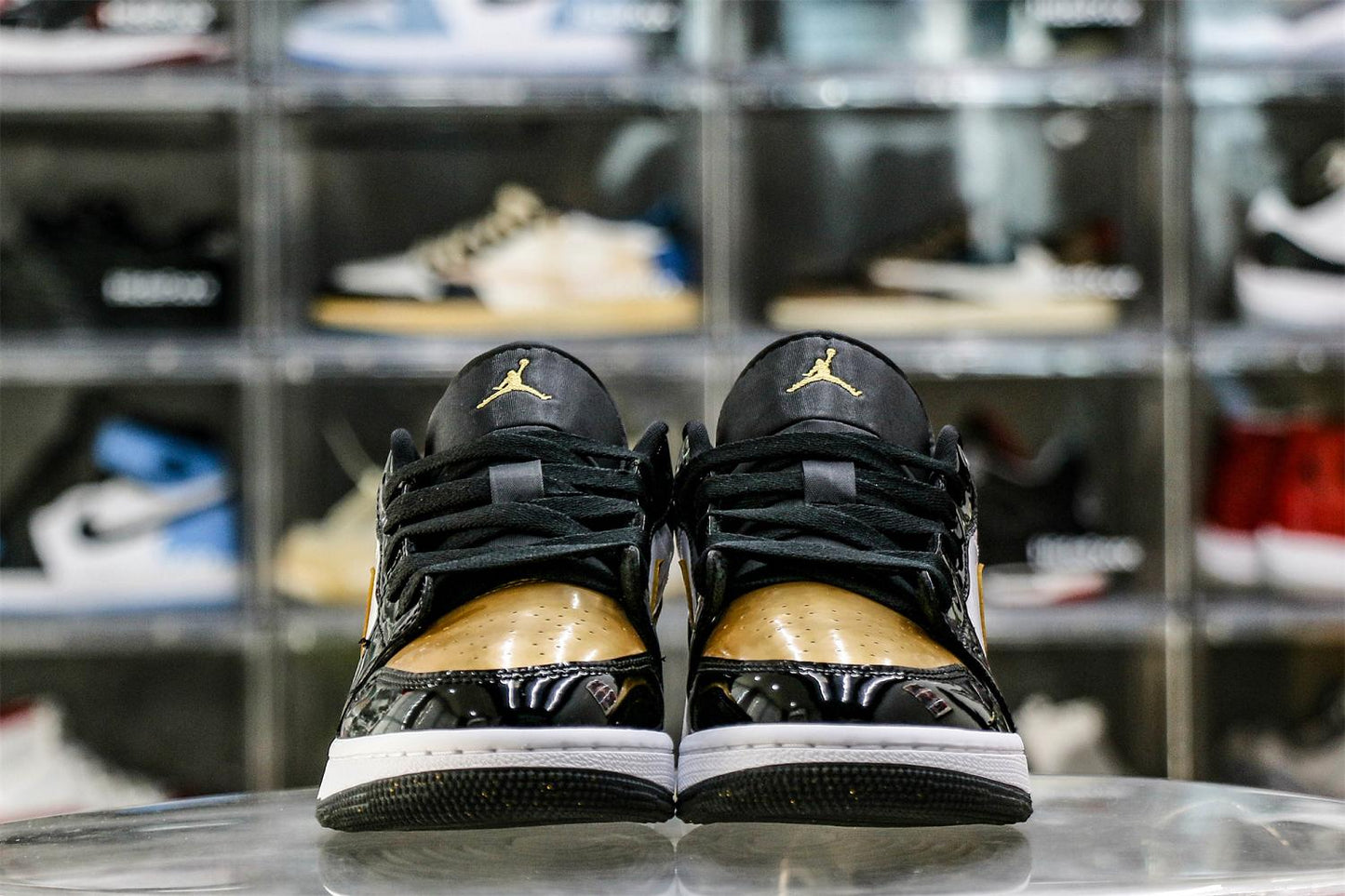 Air Jordan 1 Low SE Gold Toe