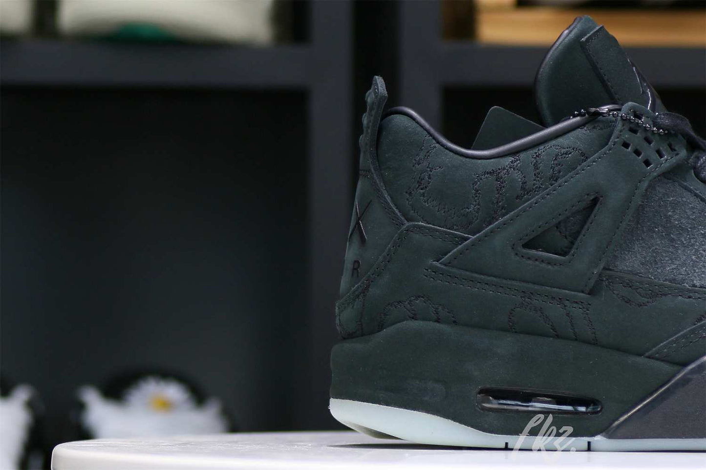 Kaws X Air Jordan 4 Retro Black 2017( Ln5 A1 Batch)