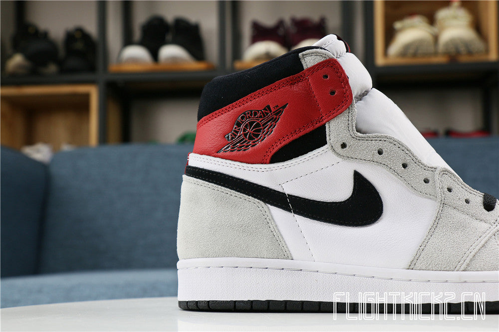 Air Jordan 1 Retro Light Grey Smoke 2020