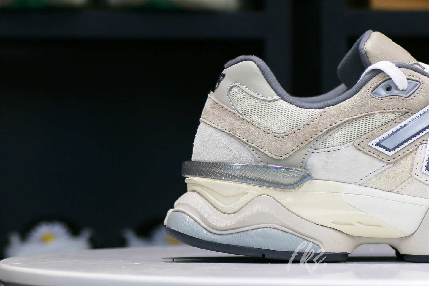 NEW BALANCE 9060 Sea Salt