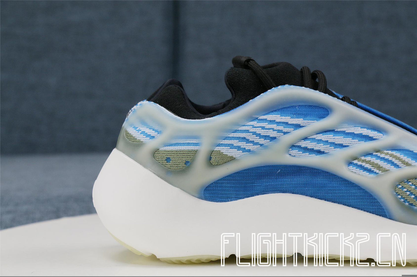 Adidas Yeezy Boost 700 Azareth