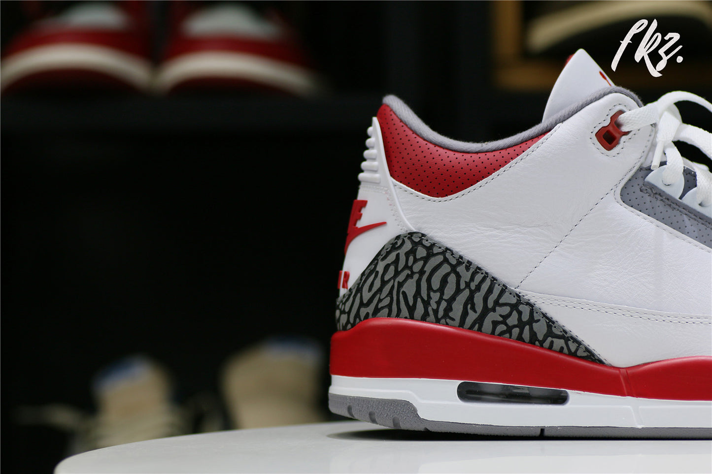 AIR JORDAN 3 RETRO FIRE RED 2022