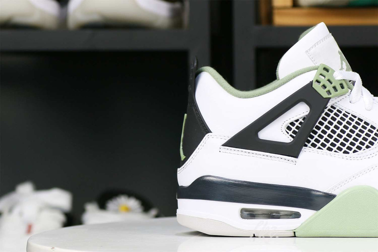 Jordan 4 Retro Seafoam WMs 2023