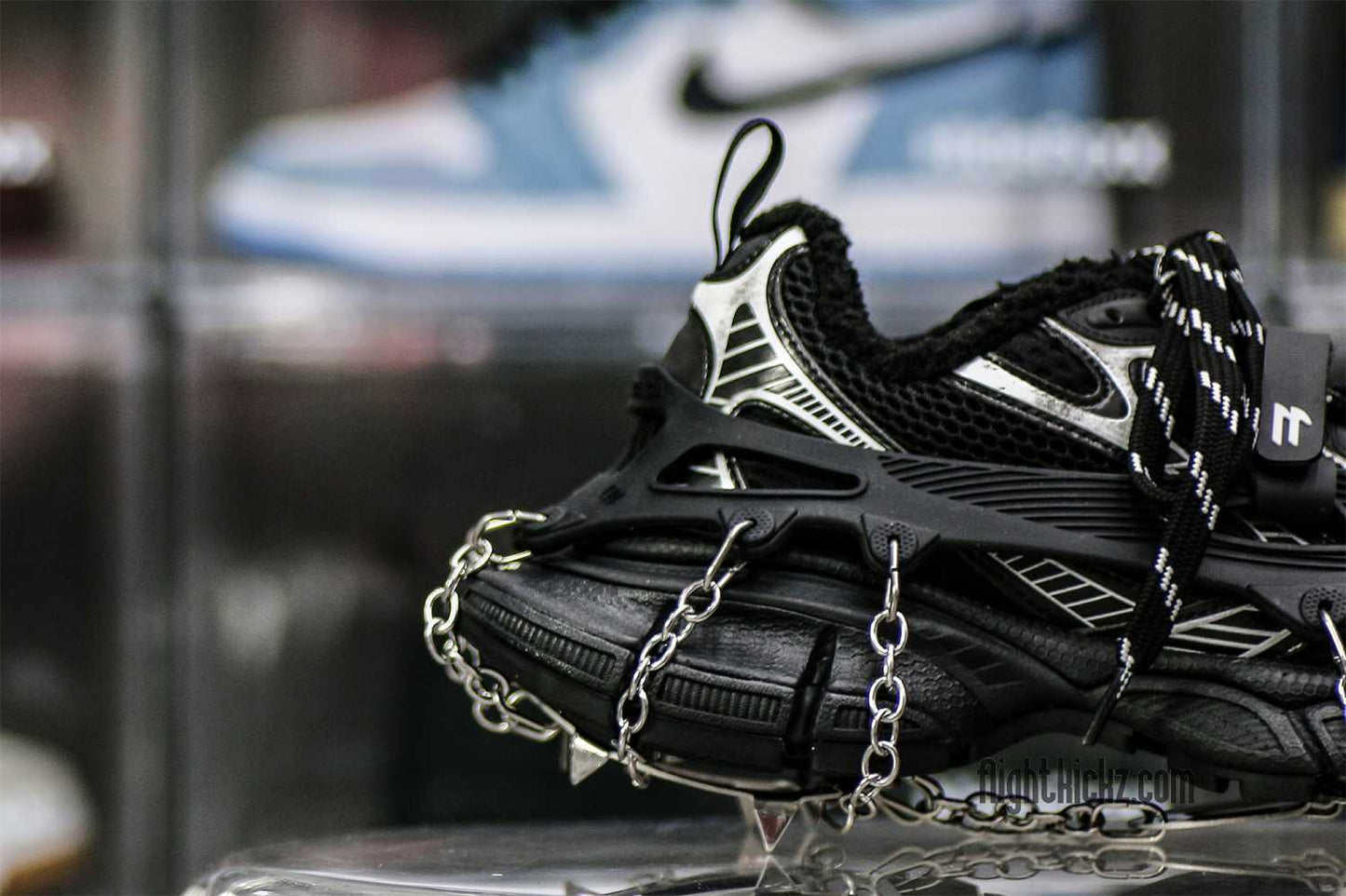 Balenciag* 3XL Ski Sneaker in Black ((Removable footwear chains) )