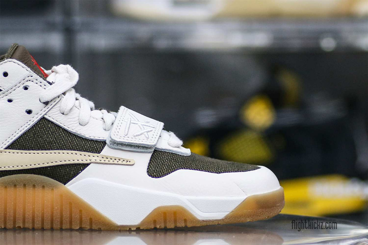 Travis Scott x Jordan Jumpman Jack Sail (LN5 A1)