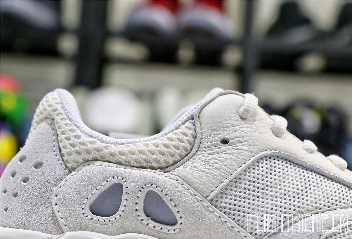 Yeezy Boost 700 Analog 2019