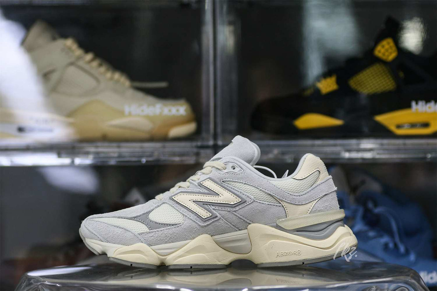 New Balance 9060 Quartz Grey