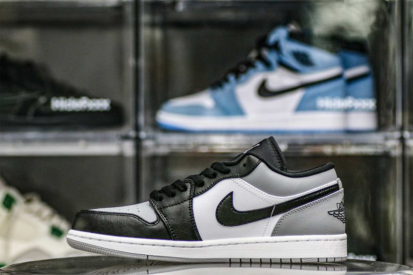 Air Jordan 1 Low Shadow Toe