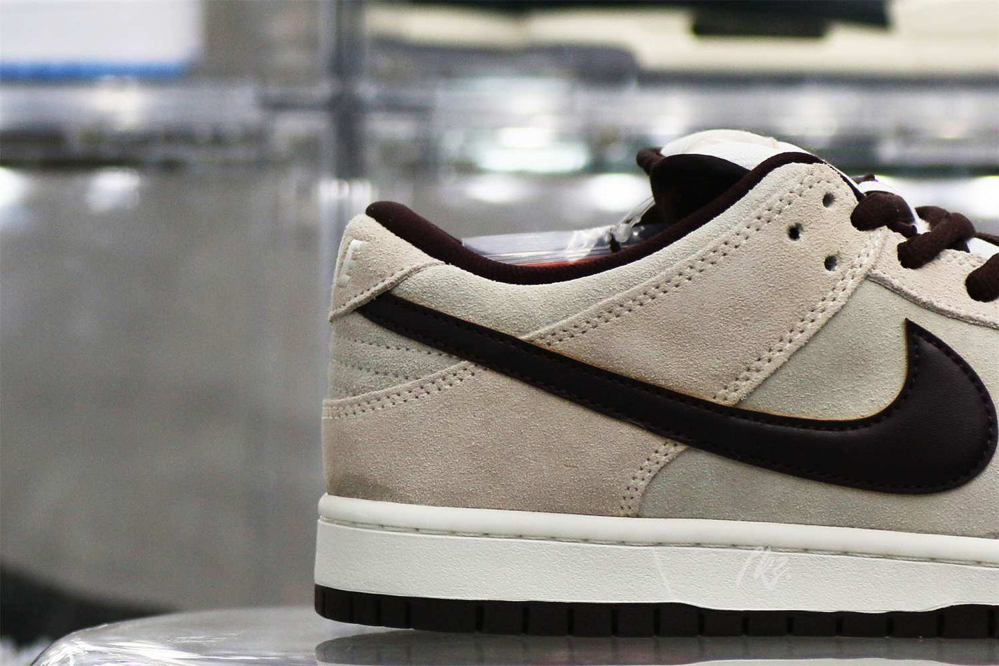 Nike SB Dunk Low Desert Sand Mahogany