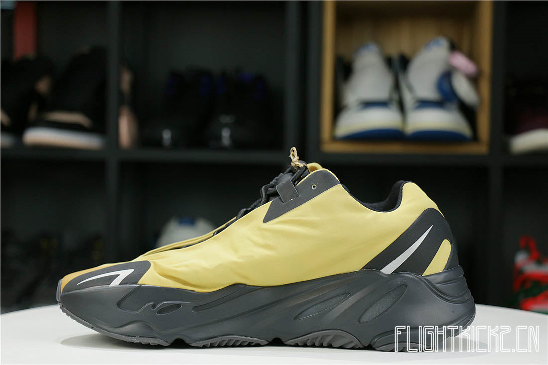 Yeezy Boost 700 MNVN Honey Flux