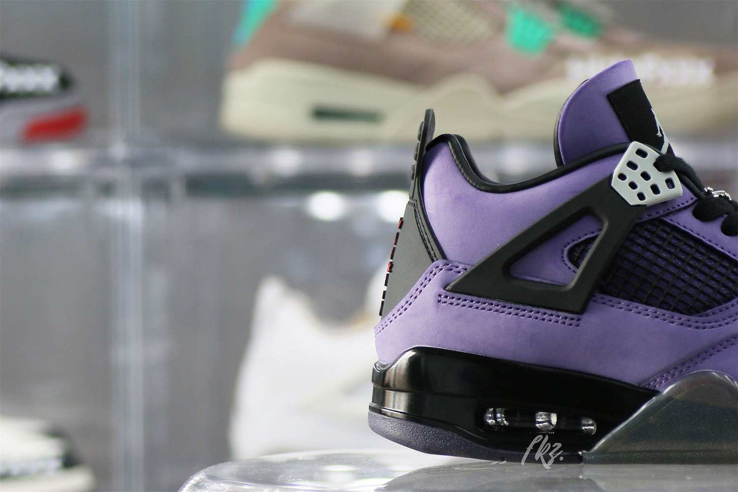 Jordan 4 Retro Travis Scott Purple (Friends And Family)