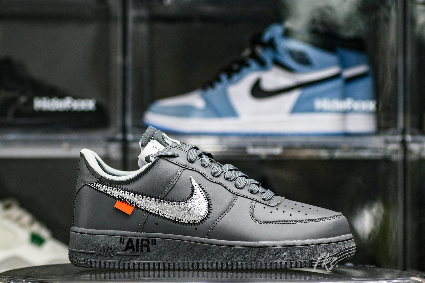 Off-White x Nike Air Force 1 Low Ghost Grey