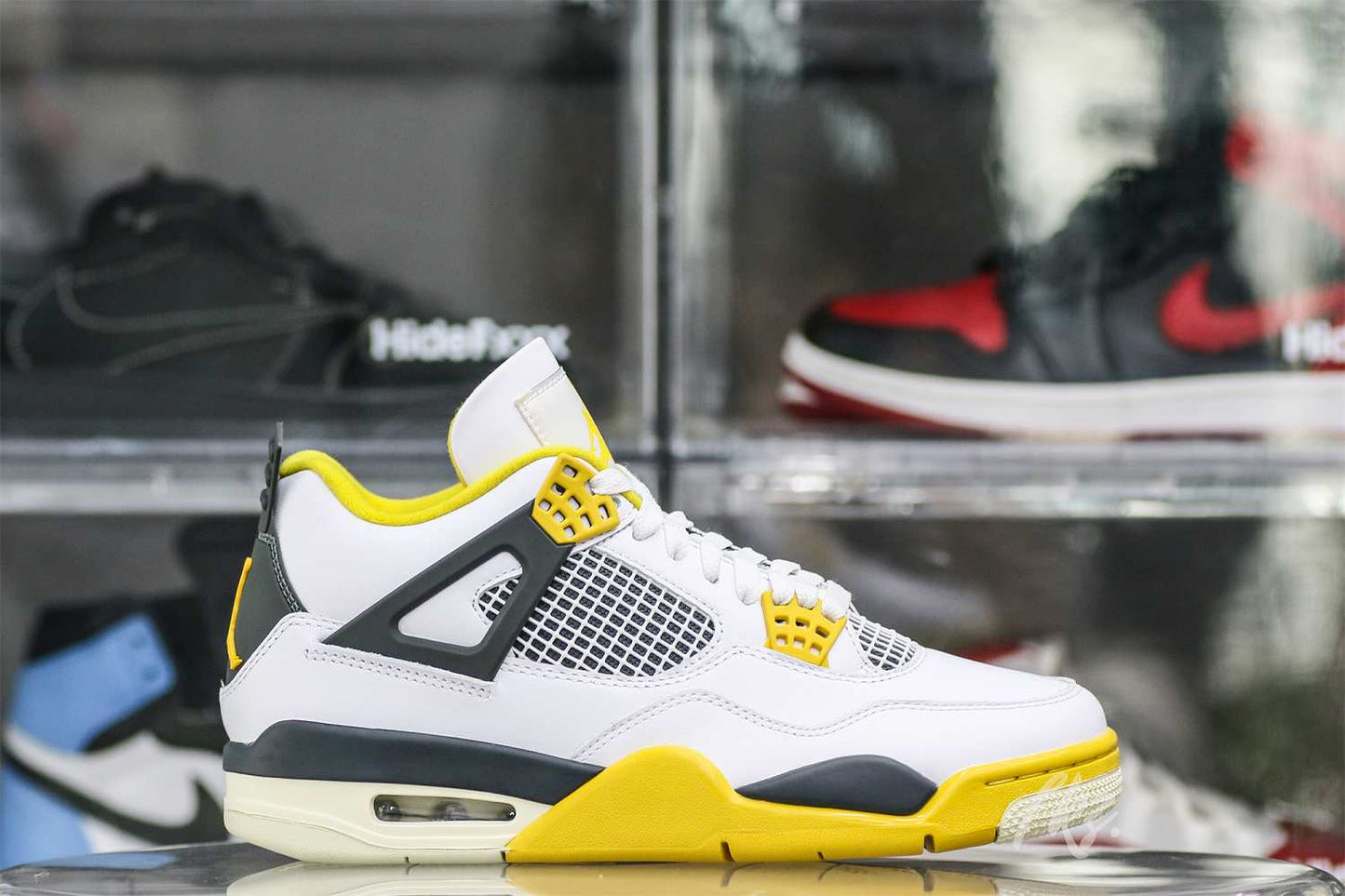 Air Jordan 4 Vivid Sulfur 2024 (Ln5 A1)