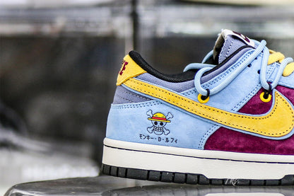 Otomo Katsuhiro x Nike Dunk One Piece Luffy Purple