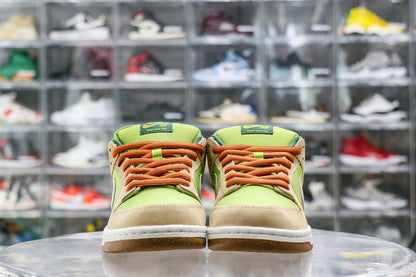 Nike SB Dunk Low Escargot