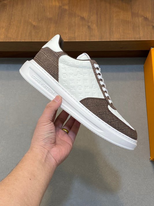 Louis Vuitton ZJJF6ESH