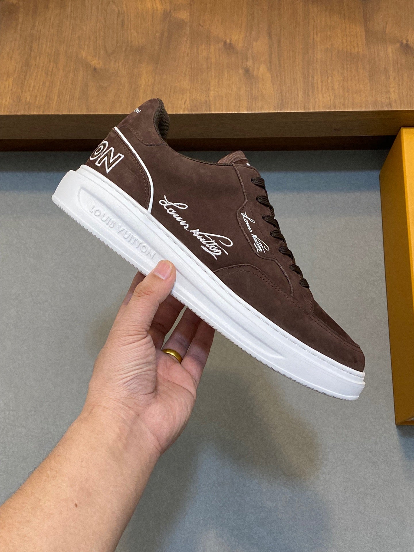 Louis Vuitton TKHFNAEH