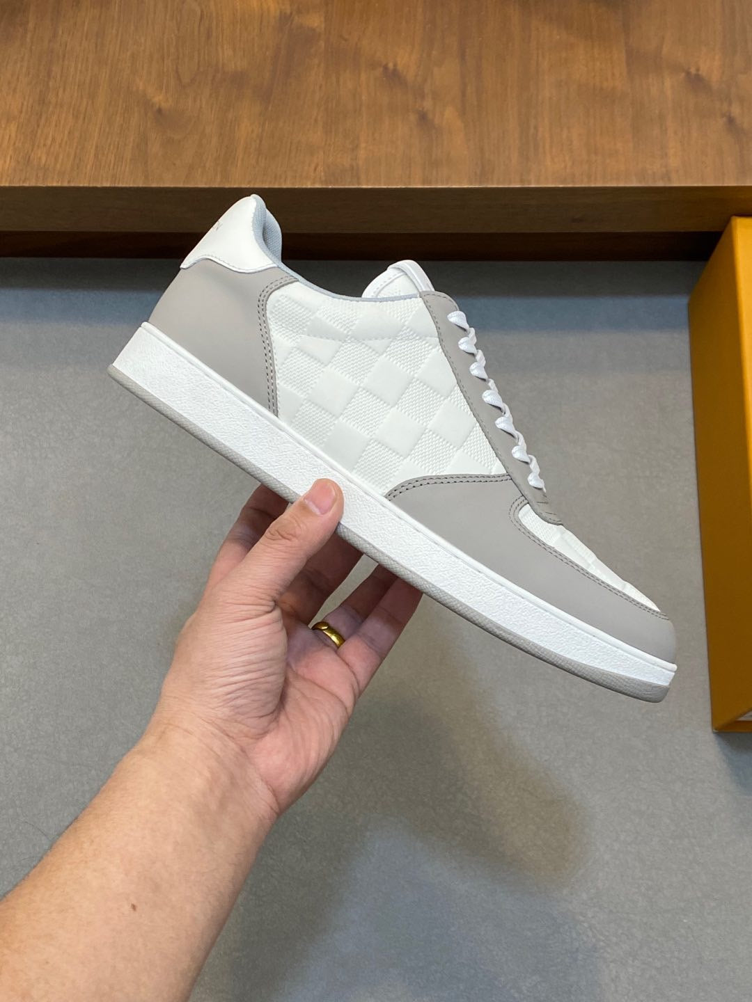 Louis Vuitton XTLP9R3I