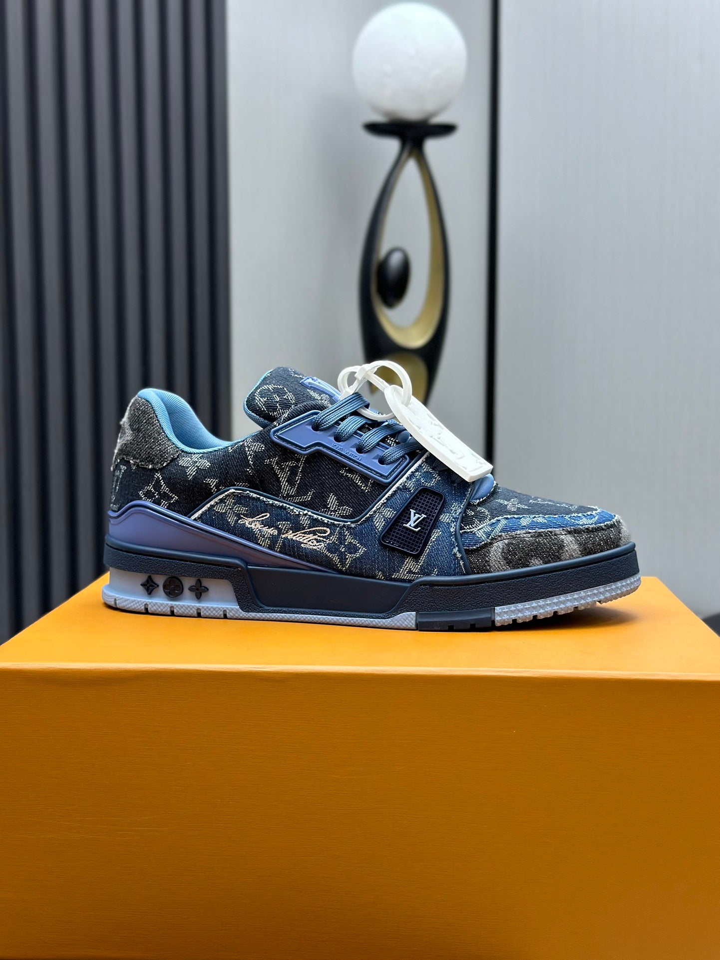 Louis Vuitton U5BMYUC7