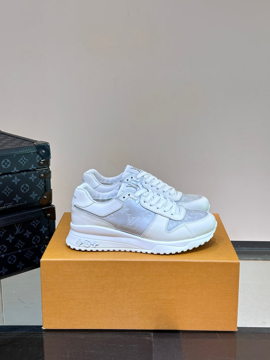 Louis Vuitton OQ52SH5F