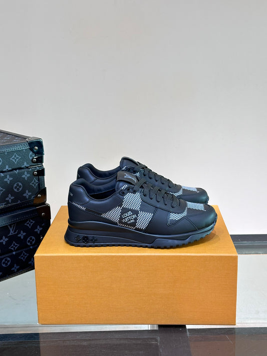 Louis Vuitton Q3VB98WP