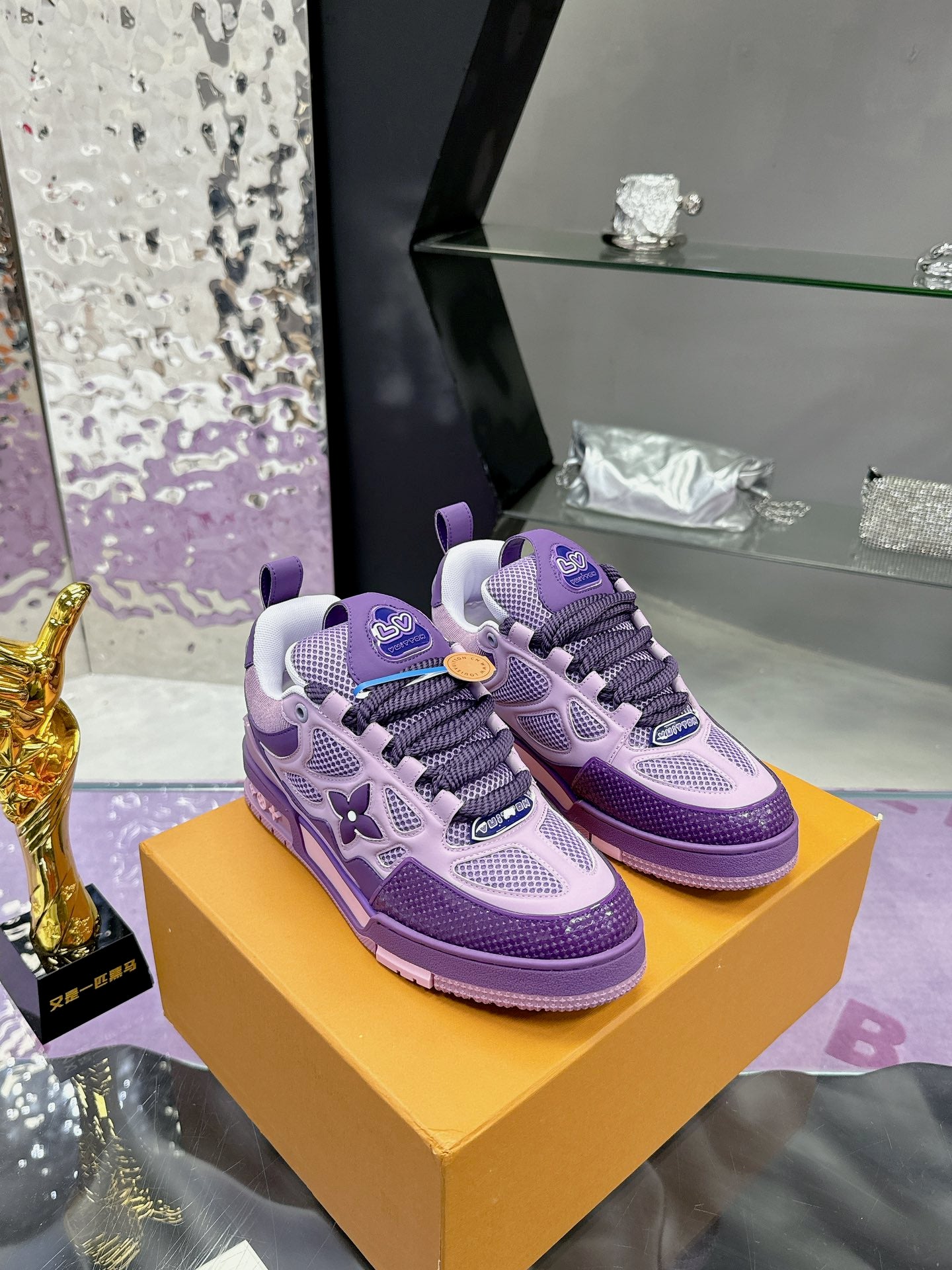 Louis Vuitton GJBVGEDW