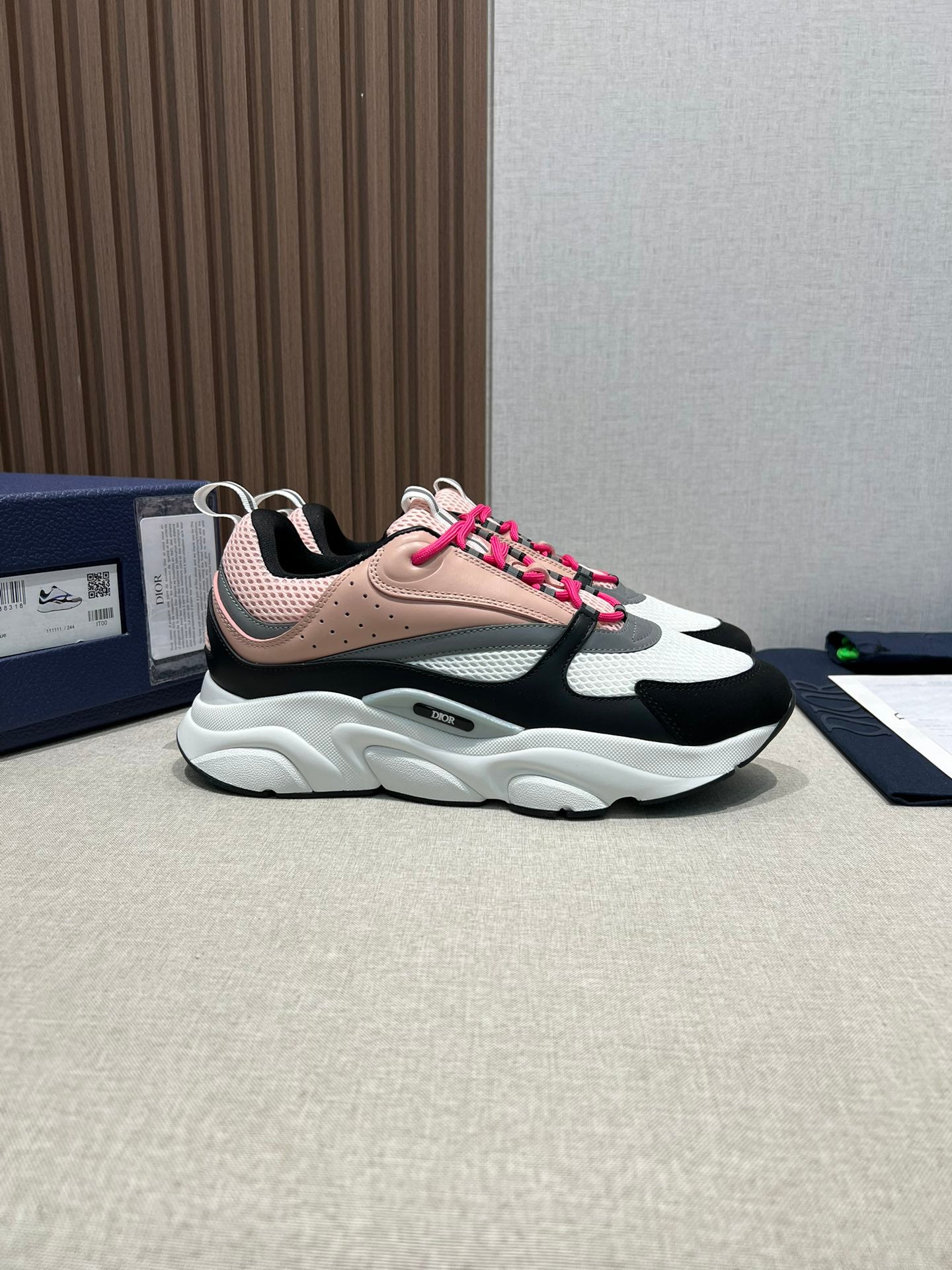 Dior B22 Scarpe da ginnastica traspiranti in rete della serie FEX44SW5