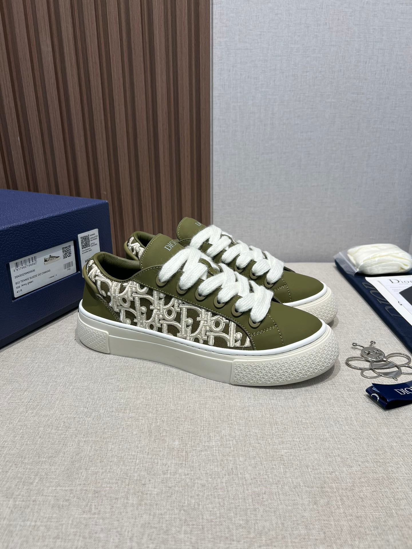 Dior B33 Leisure sports sneakers 723XYU2S