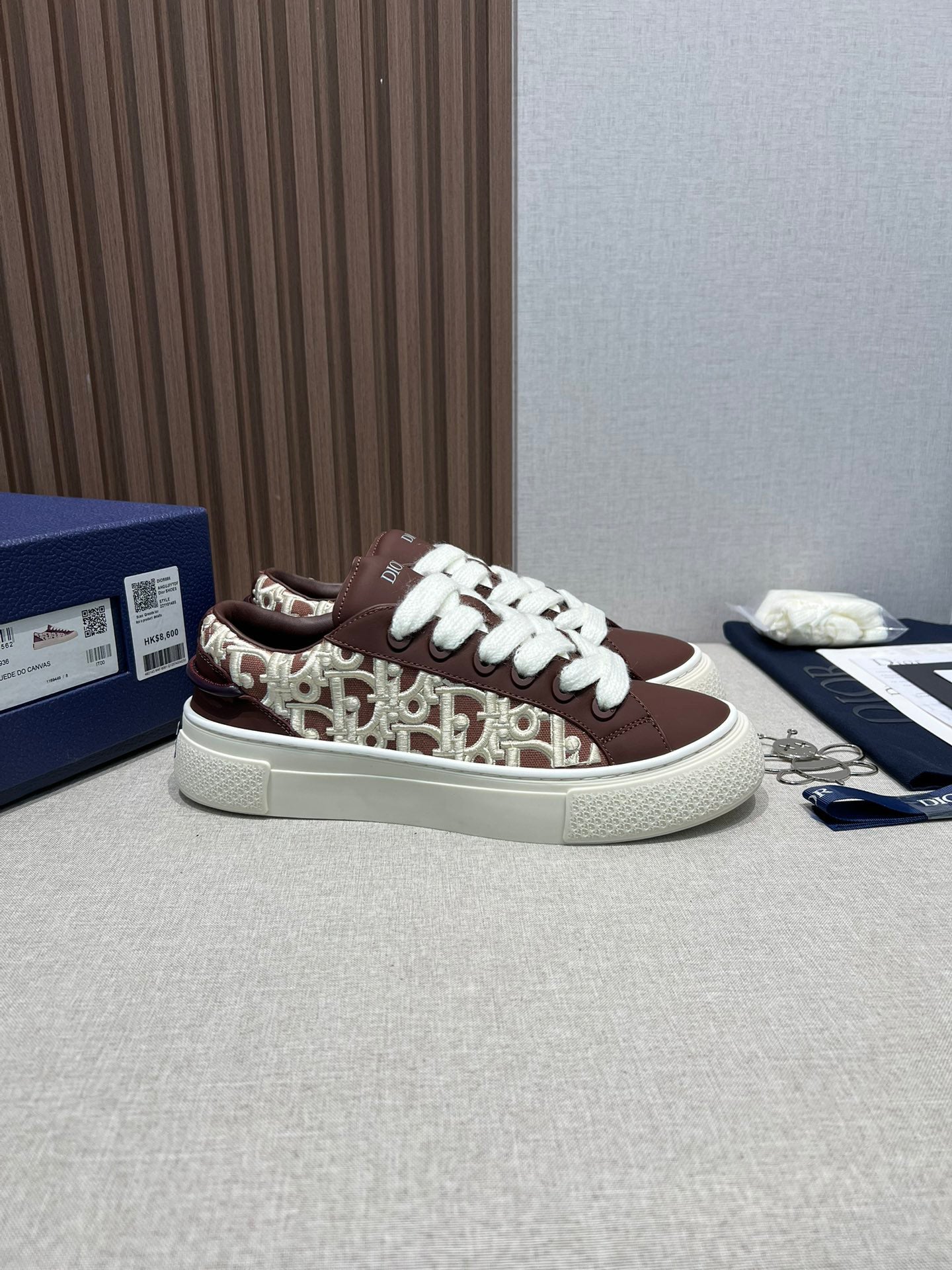 Dior B33 Leisure sports sneakers C8DI62XA