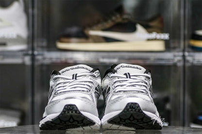 New Balance Get 860v2 White Black Silver