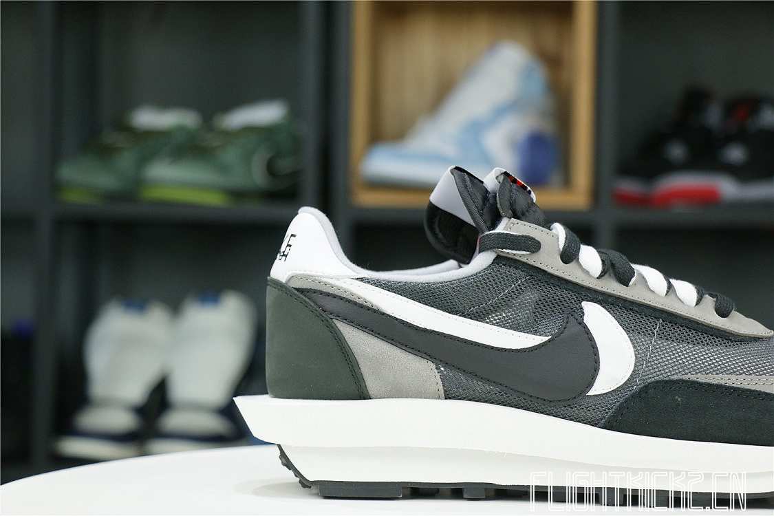 Nike LD Waffle sacai Black