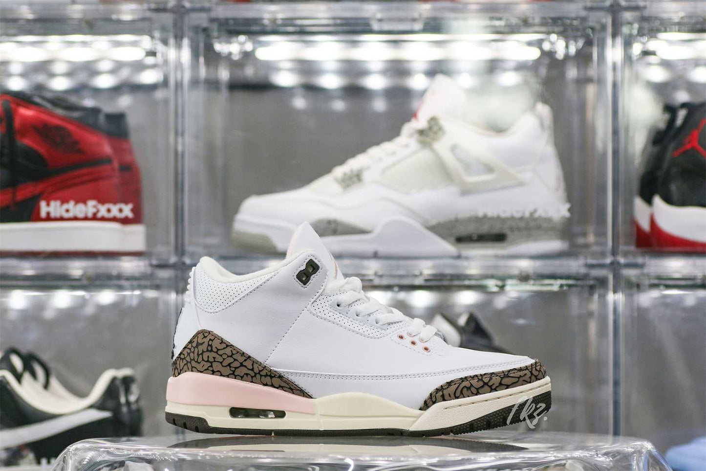 Air Jordan 3 Retro Neapolitan Dark Mocha