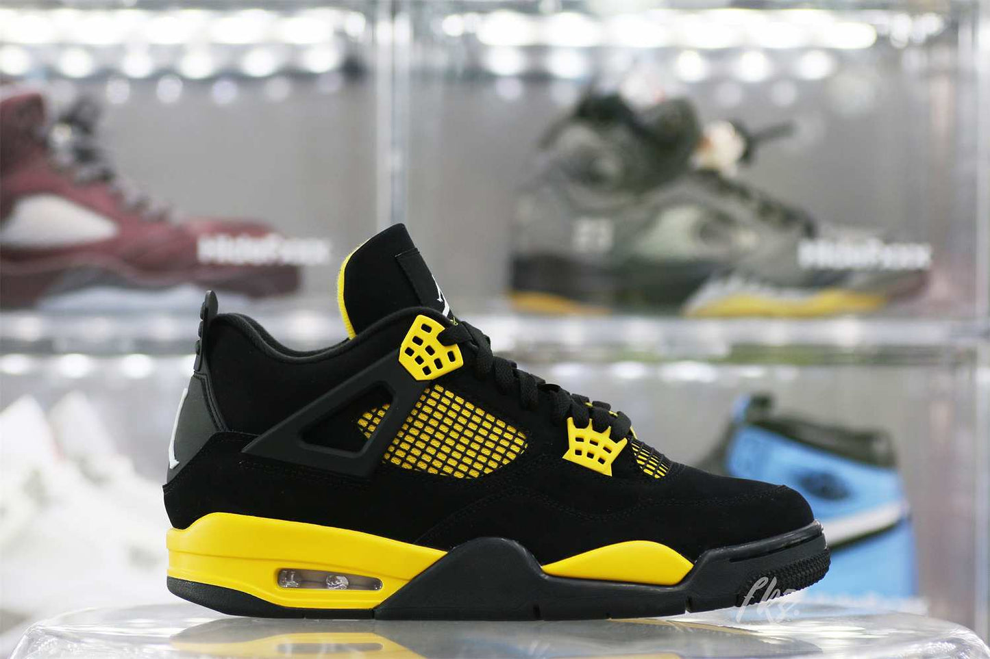 Air Jordan 4 Retro Thunder 2023 (LN5 A1 Batch)