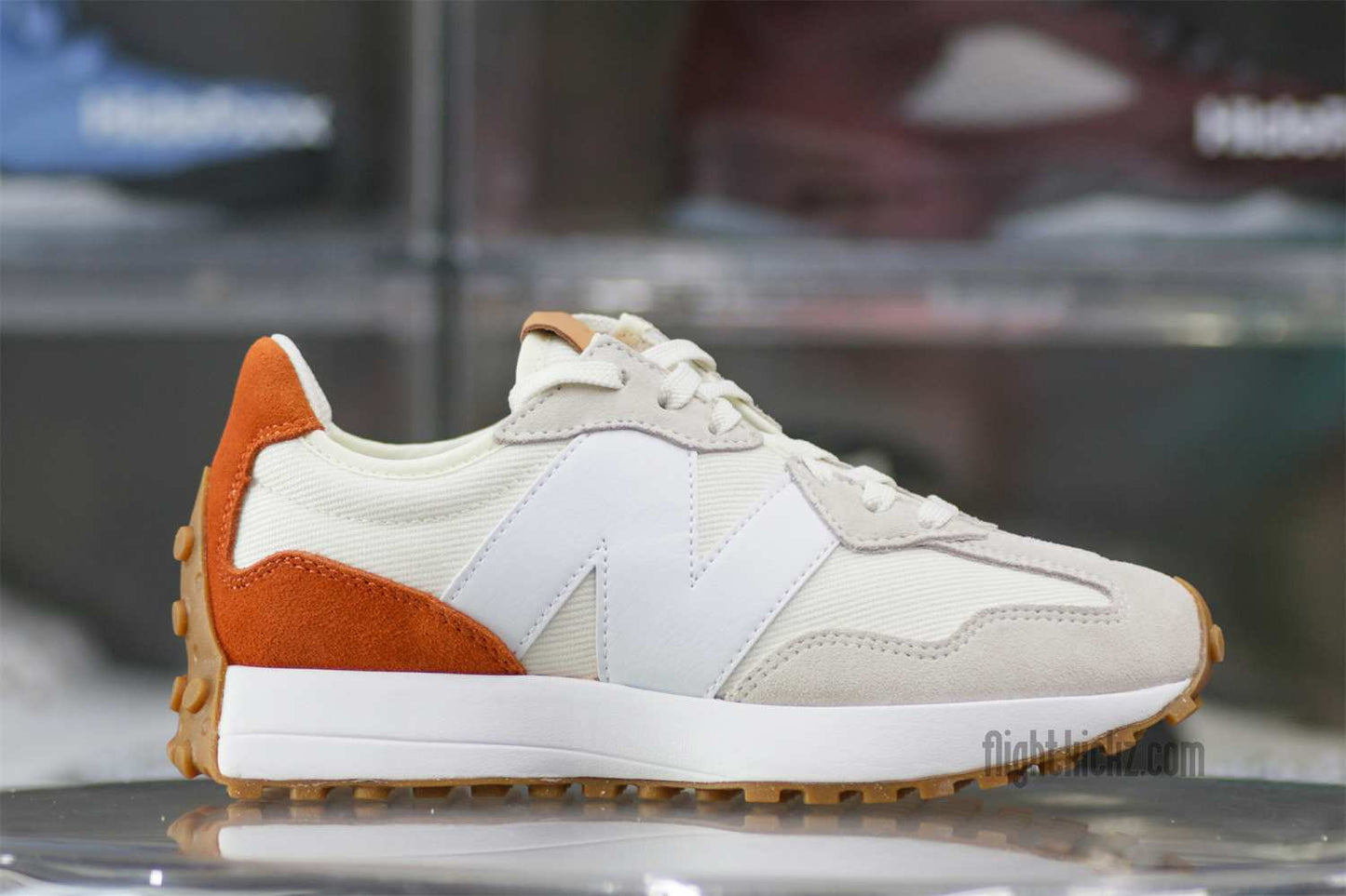 New Balance Wmns 327 Sea Salt Rust Oxide