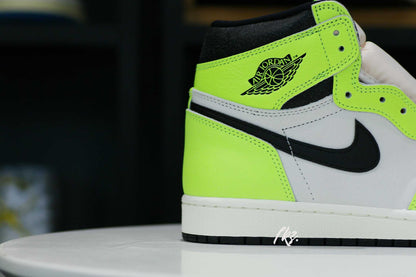Air Jordan 1 High OG Volt