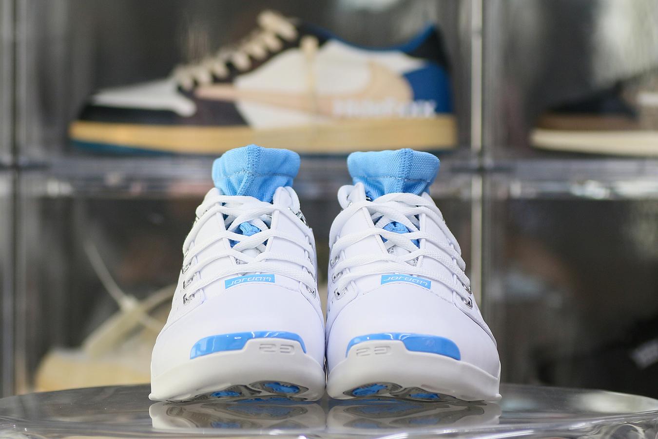 Jordan 17 Retro University Blue UNC 2024 (Regular box)