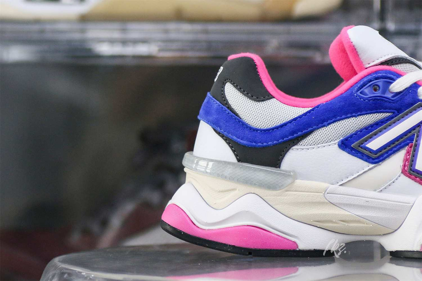 New Balance 9060 Pink Blue