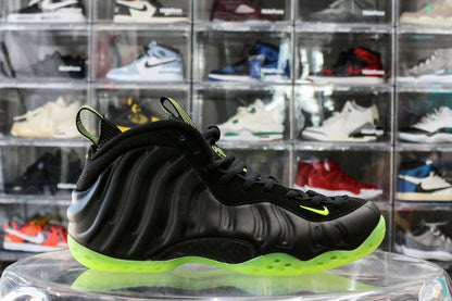 Nike Air Foamposite One Black Volt 2025