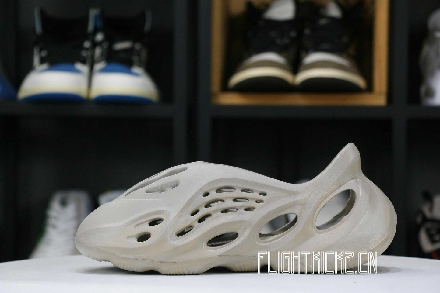 adidas Yeezy Foam RNNR Stone Sage(LN5 A1 Batch)