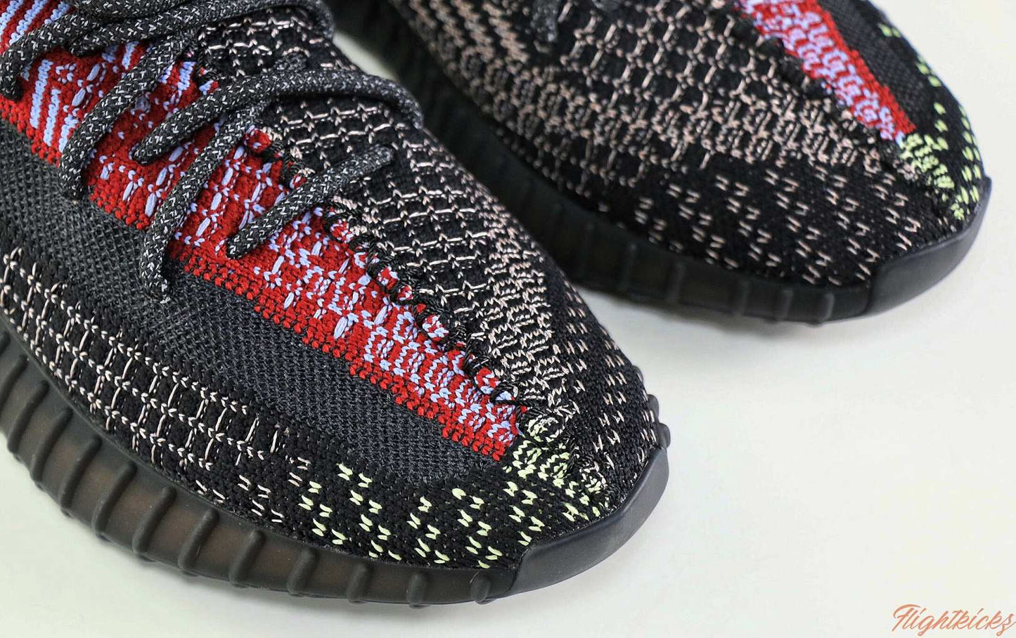 2019 Yeezy Boost 350 v2 Yecheil Reflective (LN5 A1)