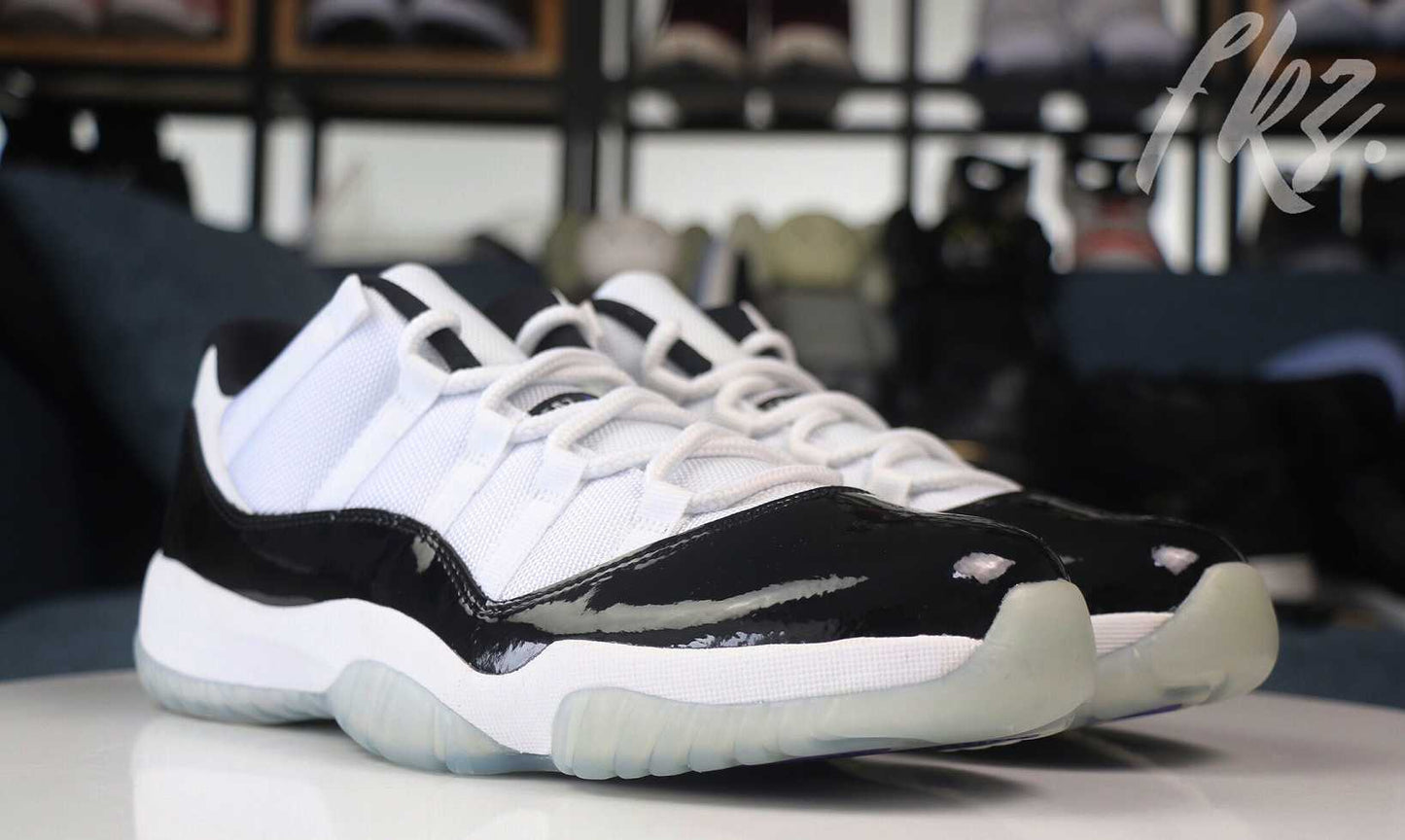 Air Jordan 11 Retro Low Concord