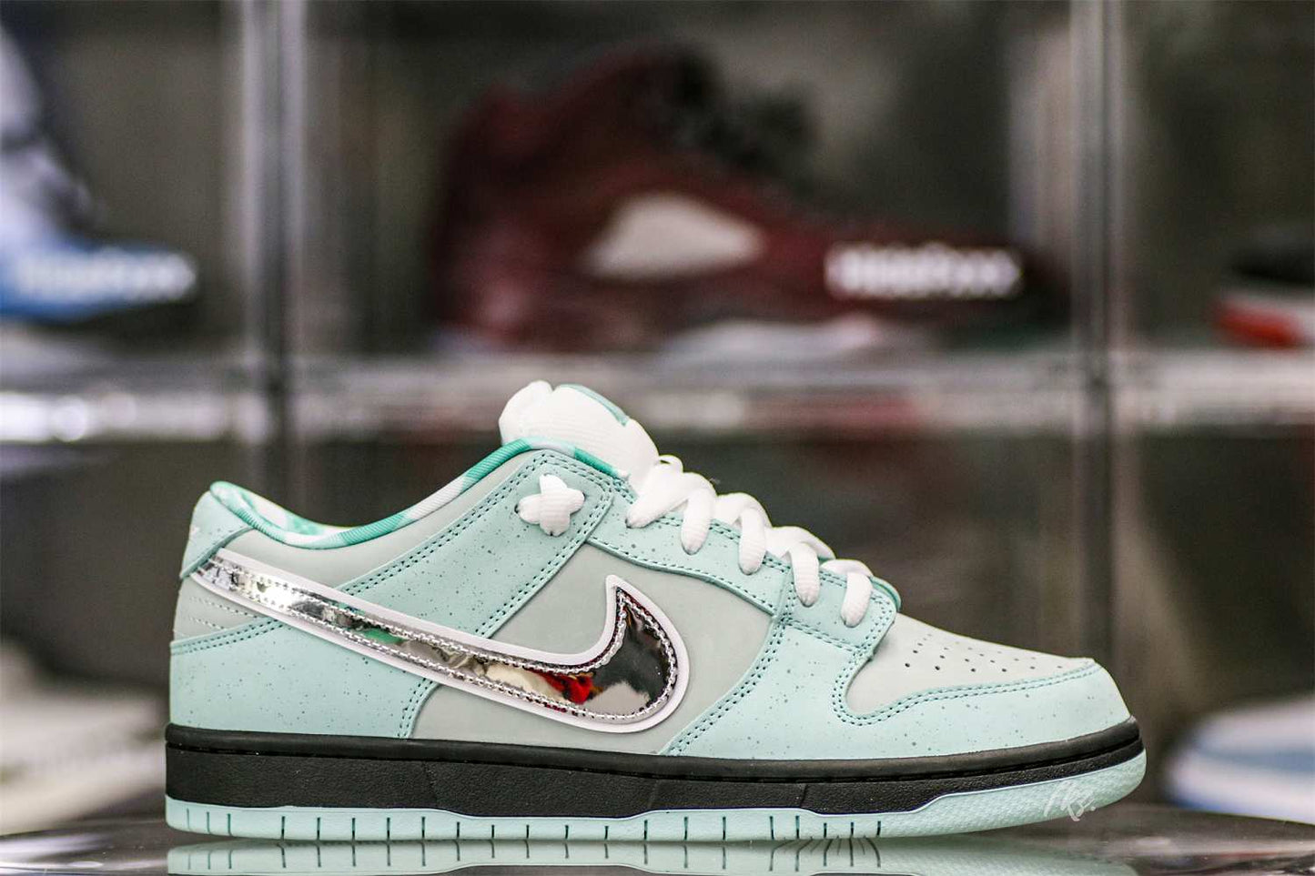 Tiffany & C0. X Nike Dunk Low Lobster