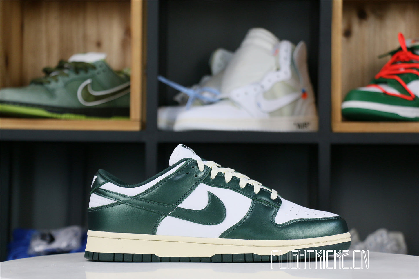 Nike Dunk Low Vintage Green (W)(LN5 A1 Batch)