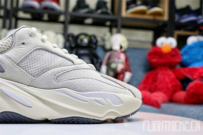Yeezy Boost 700 Analog 2019