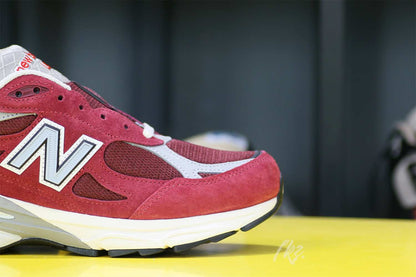 NEW BALANCE 990V3 Red