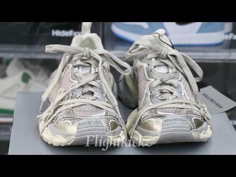 Balenciag* 3XL Sneaker WornOut  Light Beige
