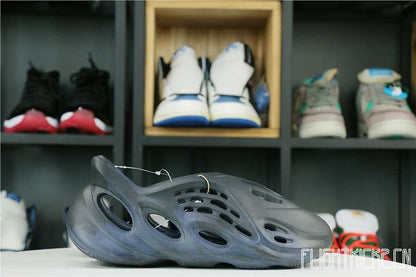 Yeezy Foam Runner Mineral Blue (GV7903(LN5 A1 Batch)