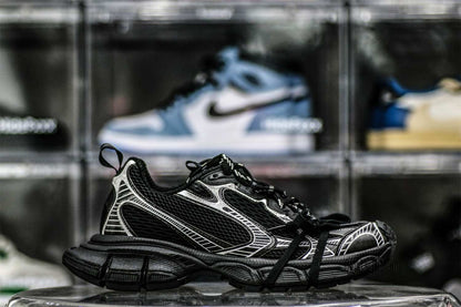 B@lenciag* 3XL Ski Sneaker in Black and white