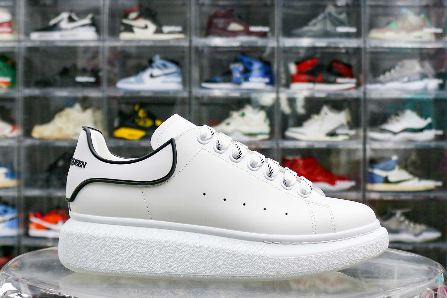 Alexander McQueen Oversized Sneaker White Black 3M