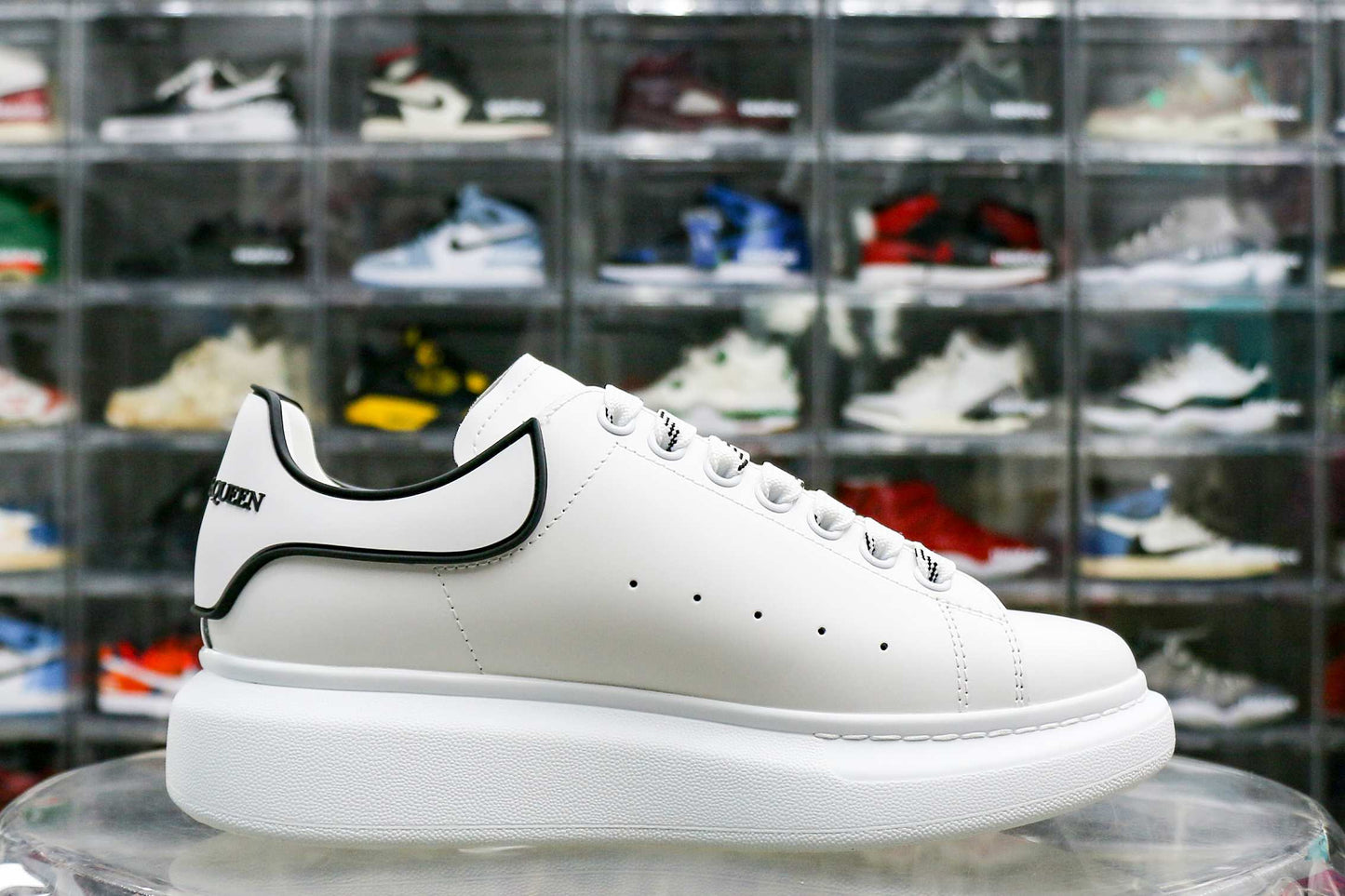 Alexander McQueen Oversized Sneaker White Black 3M